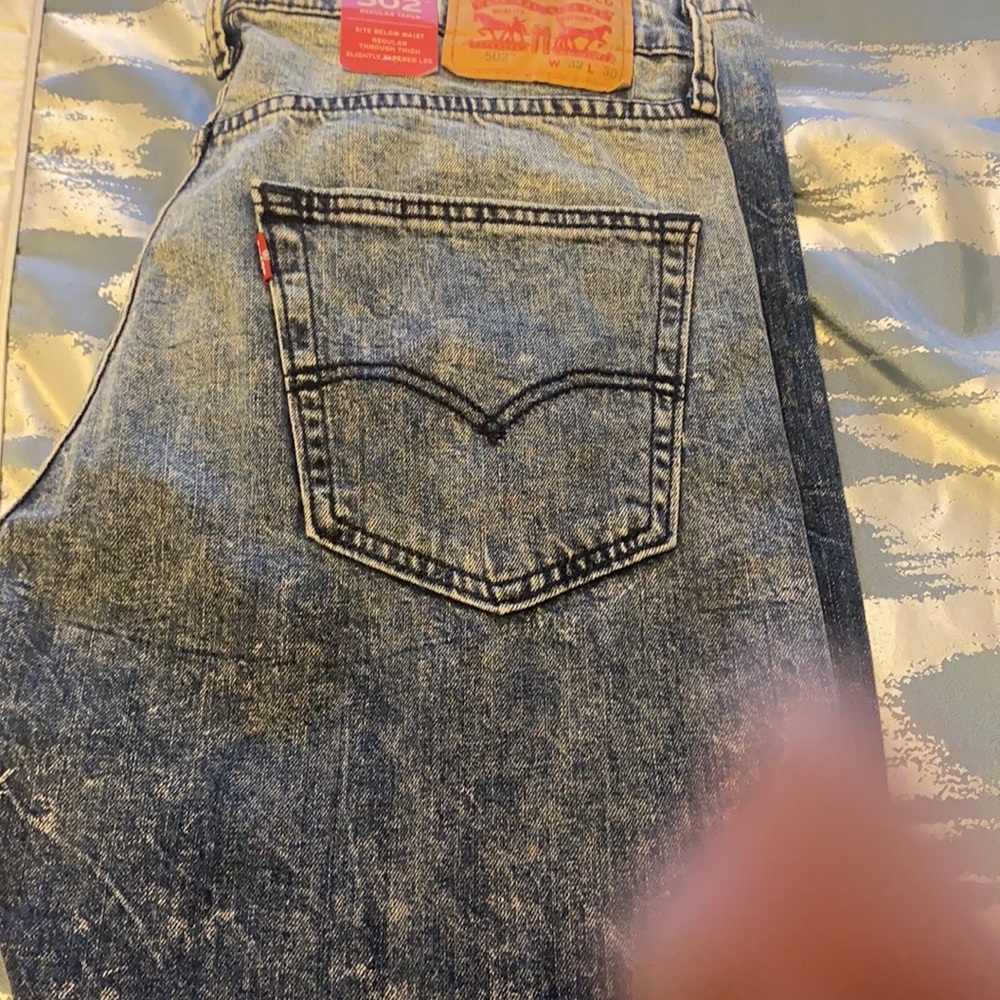502 Levi’s jeans